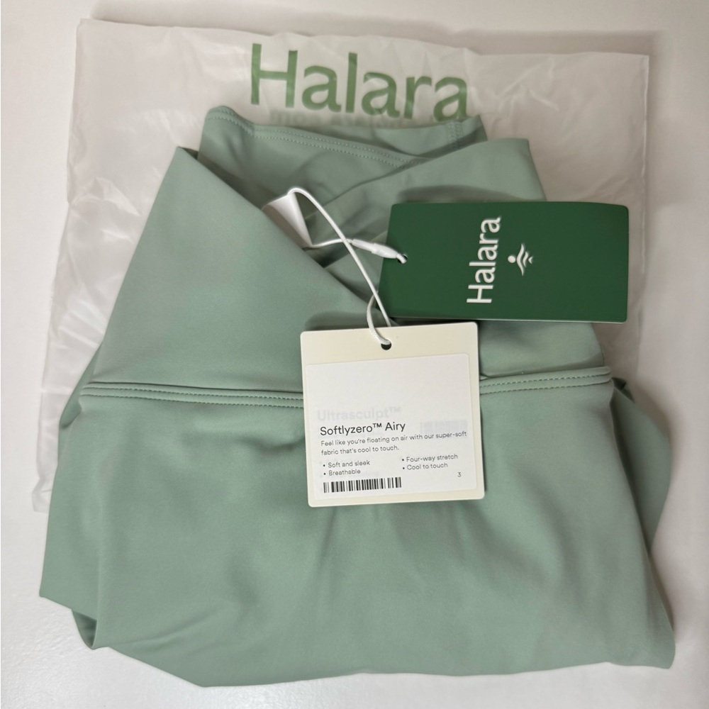 Halara Mini Tennis Skirt in Mint New w/Tags - Picture 4 of 4